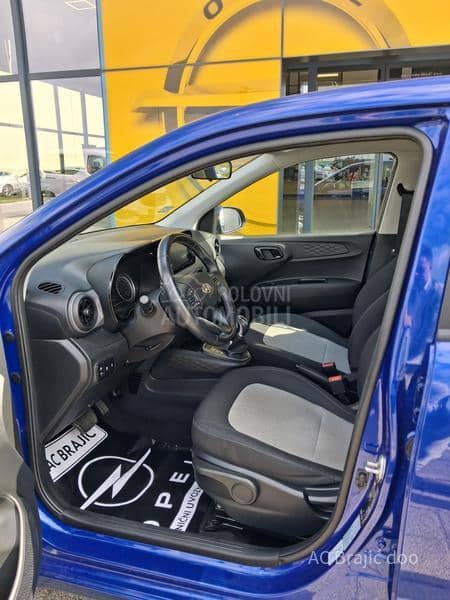 Hyundai i10 1.0 67HP AT