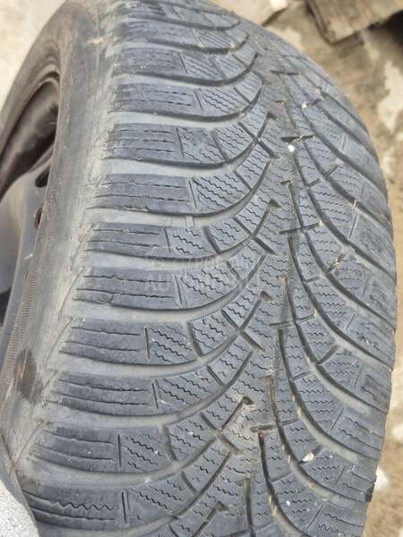 Goodyear 205/55 R16 Zimska