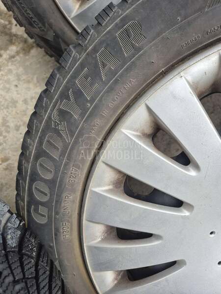 Goodyear 205/55 R16 Zimska