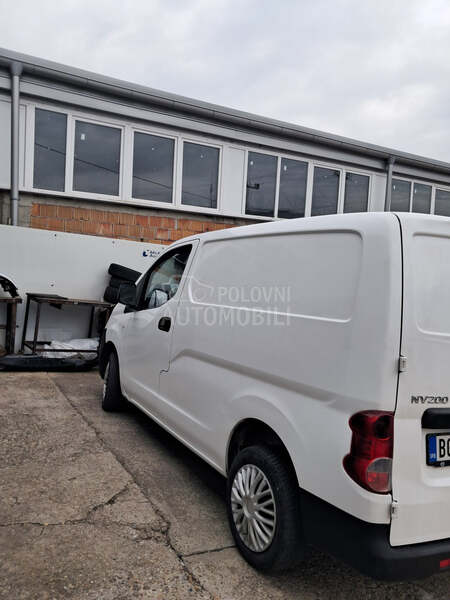 Nissan Nv200 