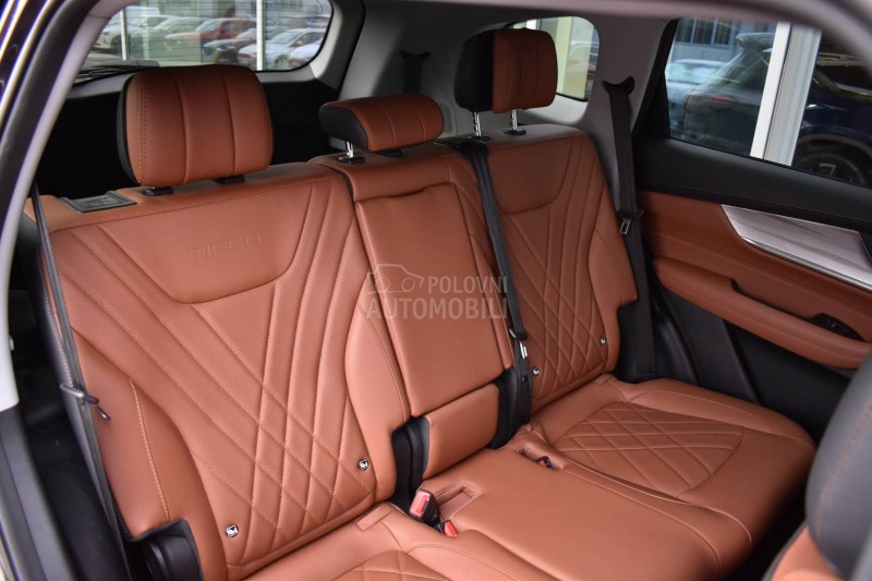 Chery Tiggo 8 1.6 T-GDI NOBLE