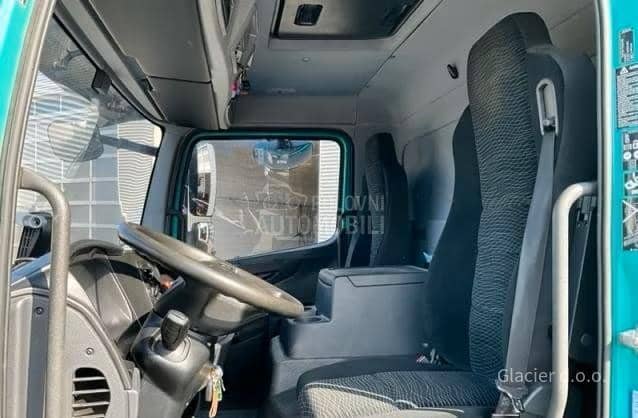 Mercedes Benz 1221 / 7.3m / LIFT