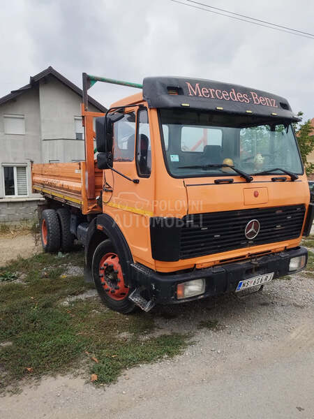 Mercedes Benz 1213