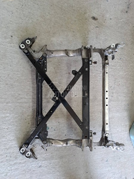 A4 A5 Q5 ALU MOST PREDNJI