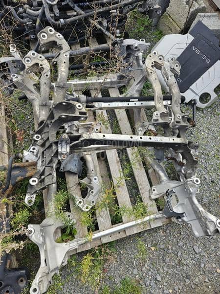 A4 A5 Q5 ALU MOST PREDNJI