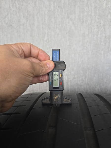 Pirelli 315/30 R22 Letnja