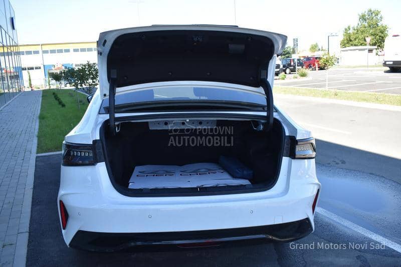 Chery Arrizo 8 1.5 PHEV NOBLE Chery Arrizo 8 1.5 PHEV NOBLE
