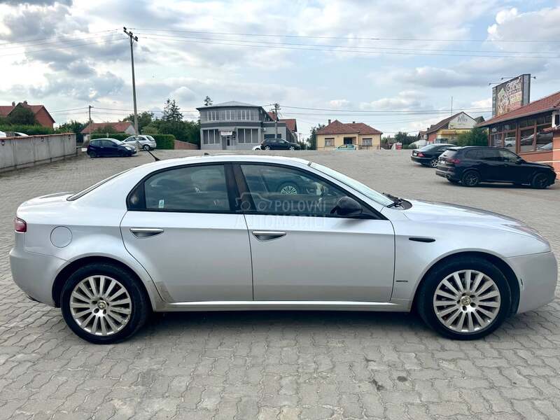 Alfa Romeo 159 