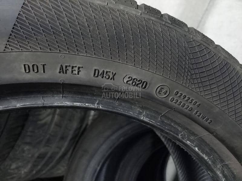 Continental 225/55 R19 Zimska