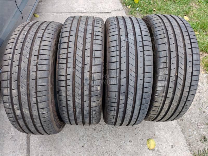 Kumho 215/45 R18 Letnja