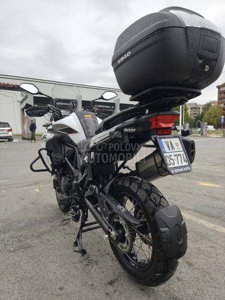 Benelli trk 502x