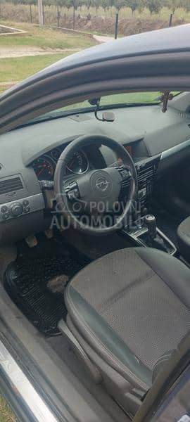 Opel Astra H 1,7
