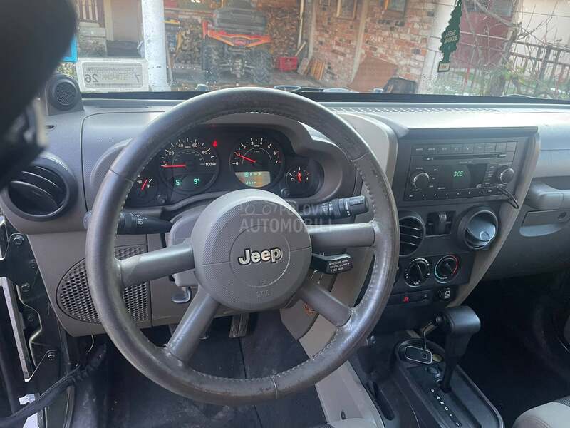 Jeep Wrangler 3.8 v6