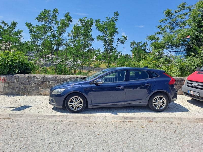 Volvo V40 D2 1.6