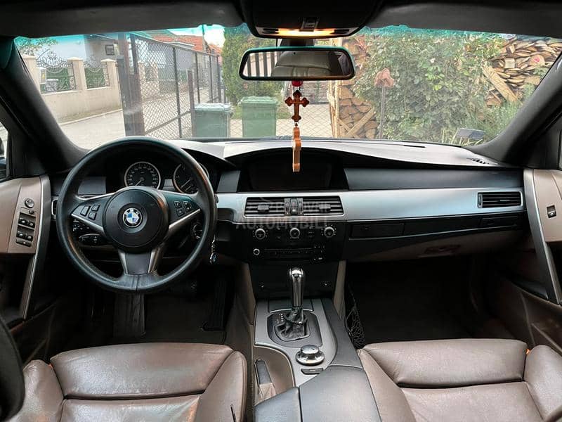 BMW 530  BMW 530