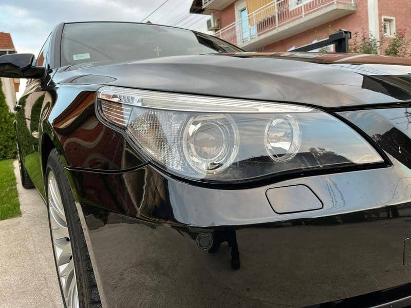 BMW 530  BMW 530