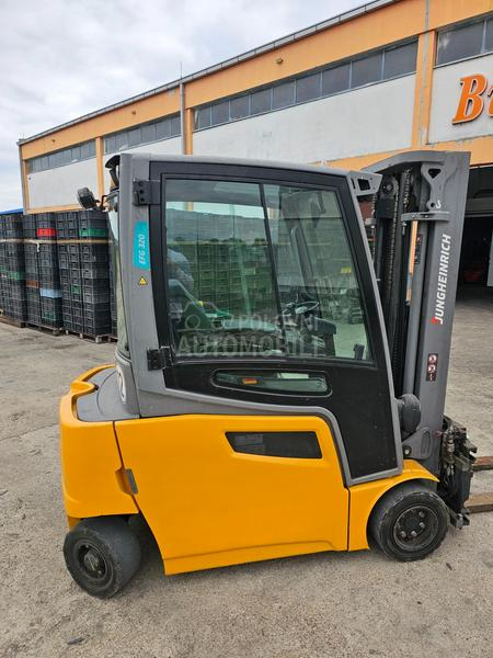 Jungheinrich EFG 320