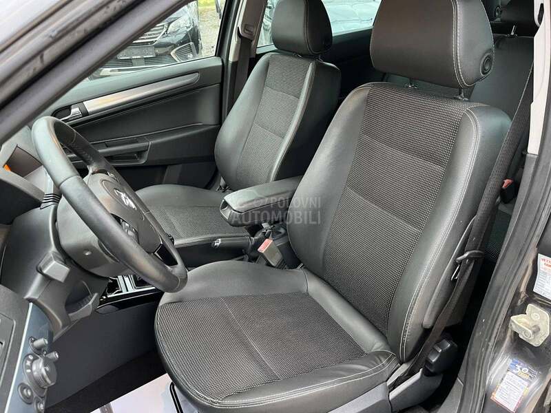Opel Astra H SPORT NOV
