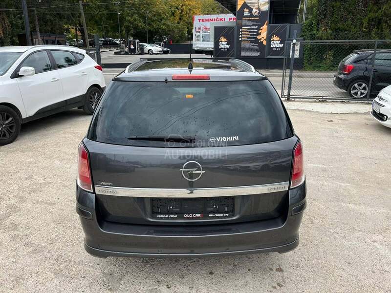 Opel Astra H SPORT NOV