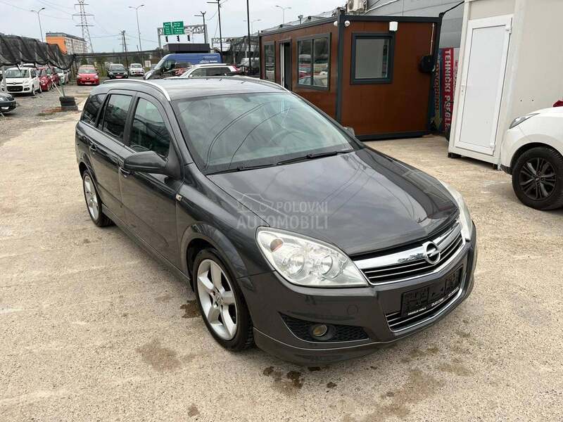 Opel Astra H SPORT NOV