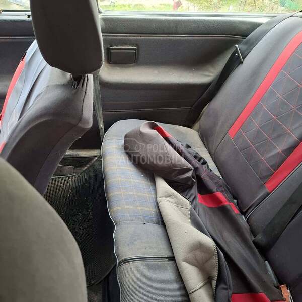 Volkswagen Golf 2 GTI