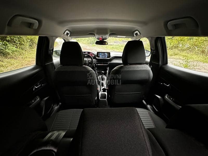 Peugeot 2008 2008 1,5 BlueHDI Peugeot 2008 2008 1,5 BlueHDI