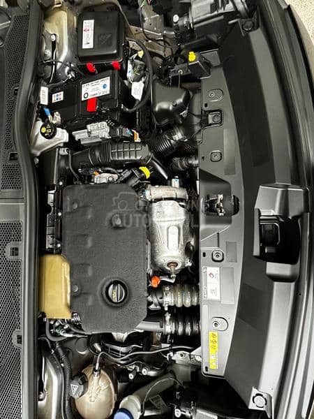 Peugeot 2008 2008 1,5 BlueHDI Peugeot 2008 2008 1,5 BlueHDI