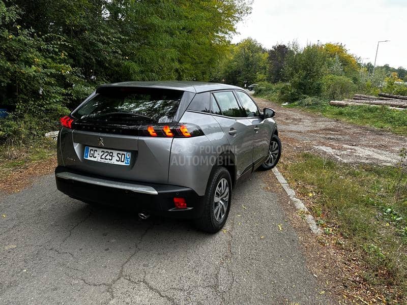 Peugeot 2008 2008 1,5 BlueHDI Peugeot 2008 2008 1,5 BlueHDI