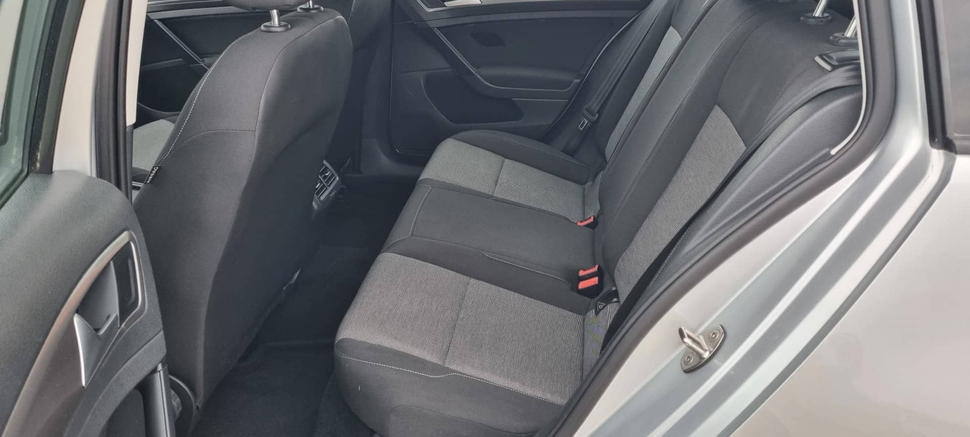 Volkswagen Golf 7 TDI  K.A.O   N.O.V