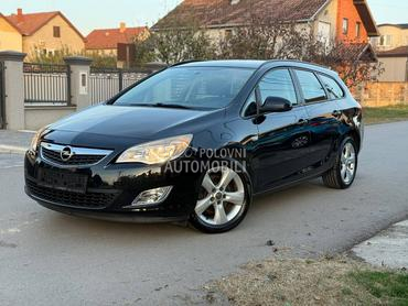 Opel Astra J 