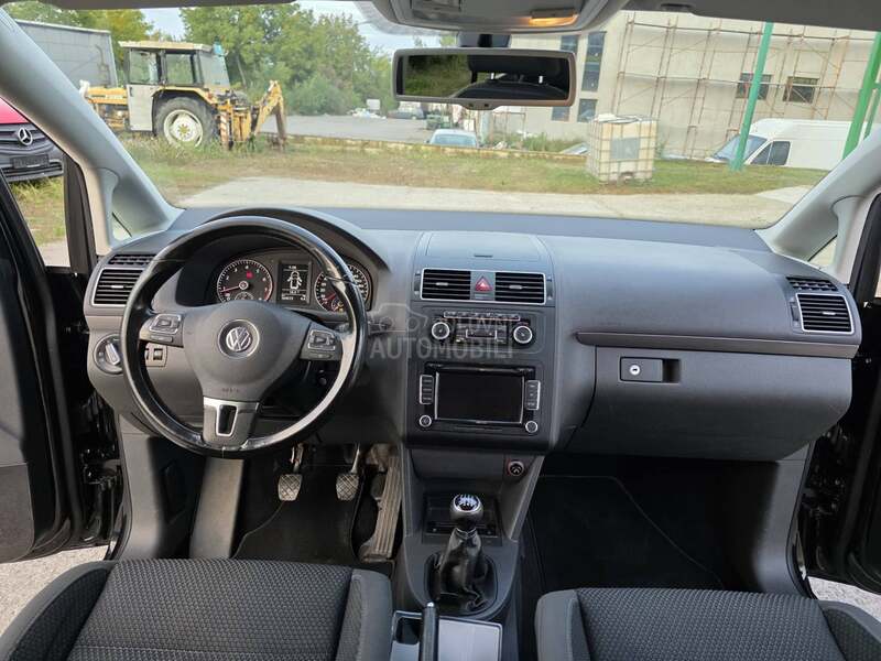 Volkswagen Touran KUKA.SALON.SWIS