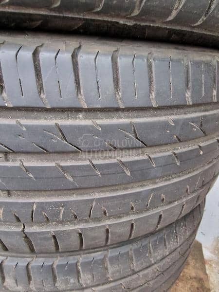Kumho 245/45 R20 Letnja