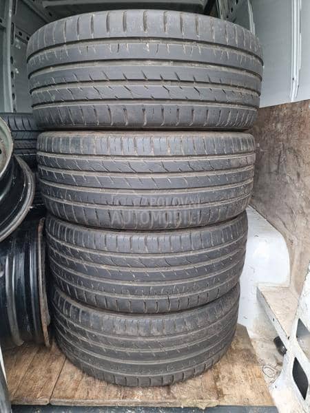 Kumho 245/45 R20 Letnja