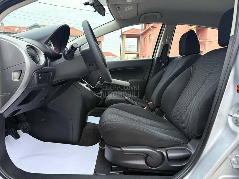 Mazda 2 1.5 SPORT SWlSS
