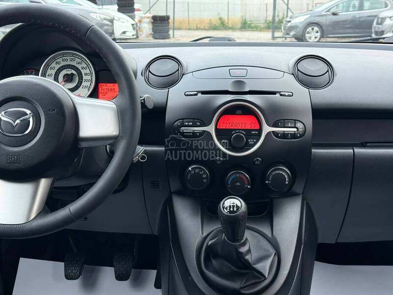 Mazda 2 1.5 SPORT SWlSS