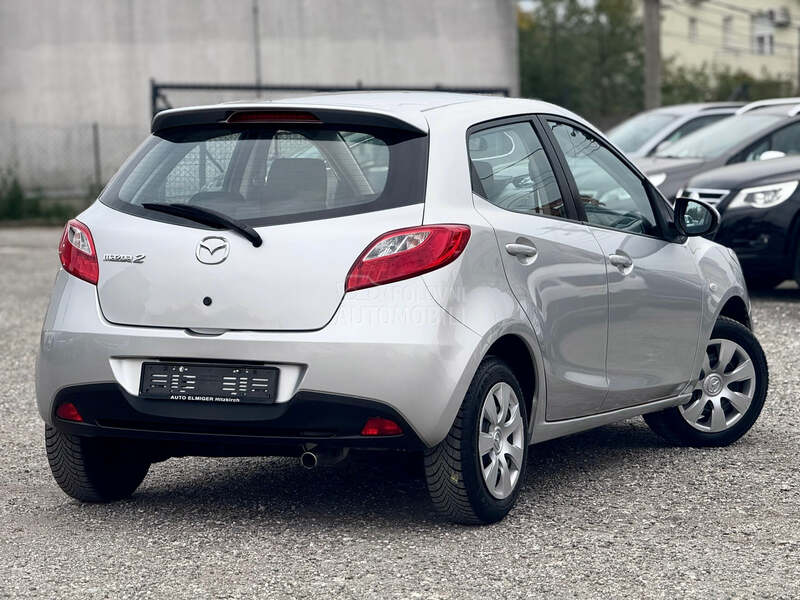 Mazda 2 1.5 SPORT SWlSS