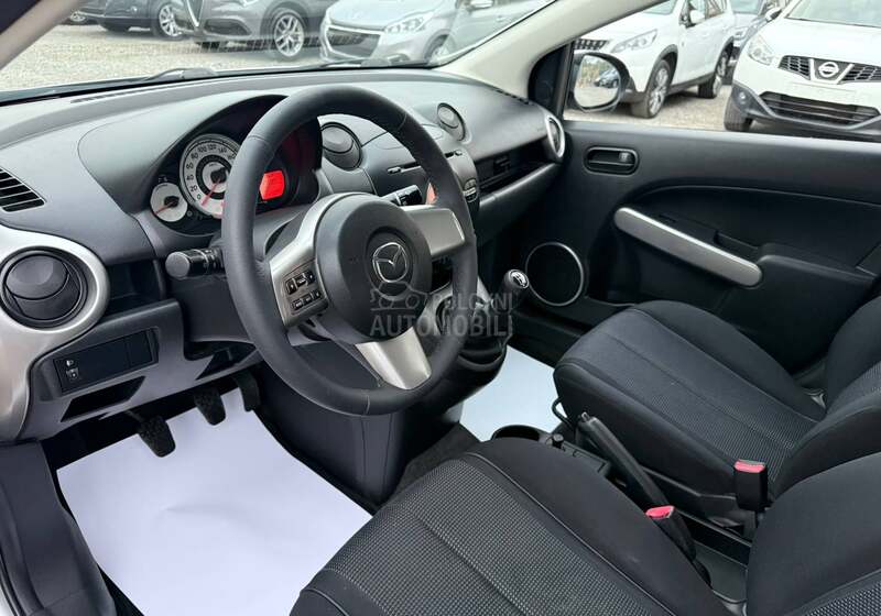 Mazda 2 1.5 SPORT SWlSS
