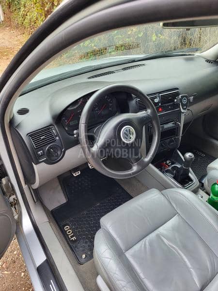 Volkswagen Golf 4 GTI.  T  230PS AM.