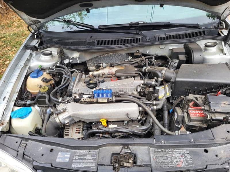 Volkswagen Golf 4 GTI.  T  230PS AM.