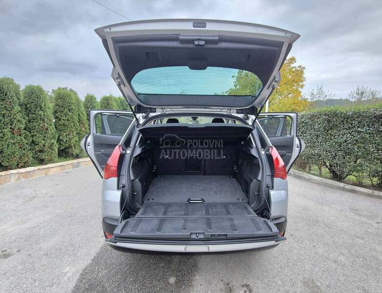 Peugeot 3008 1.6 e-hdi