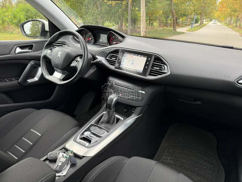 Peugeot 308 P.A.N.O.R.A.M.A