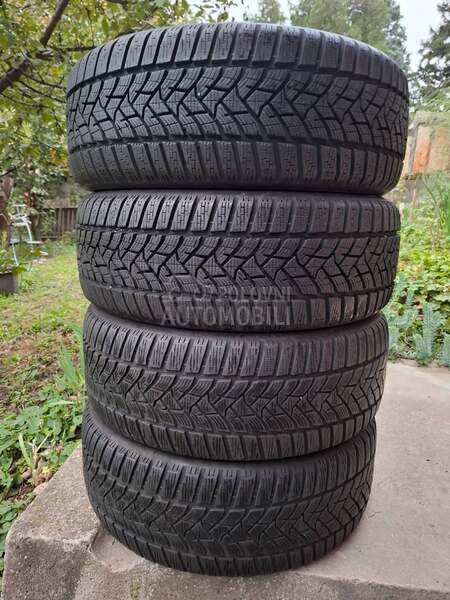 Dunlop 205/55 R16 Zimska