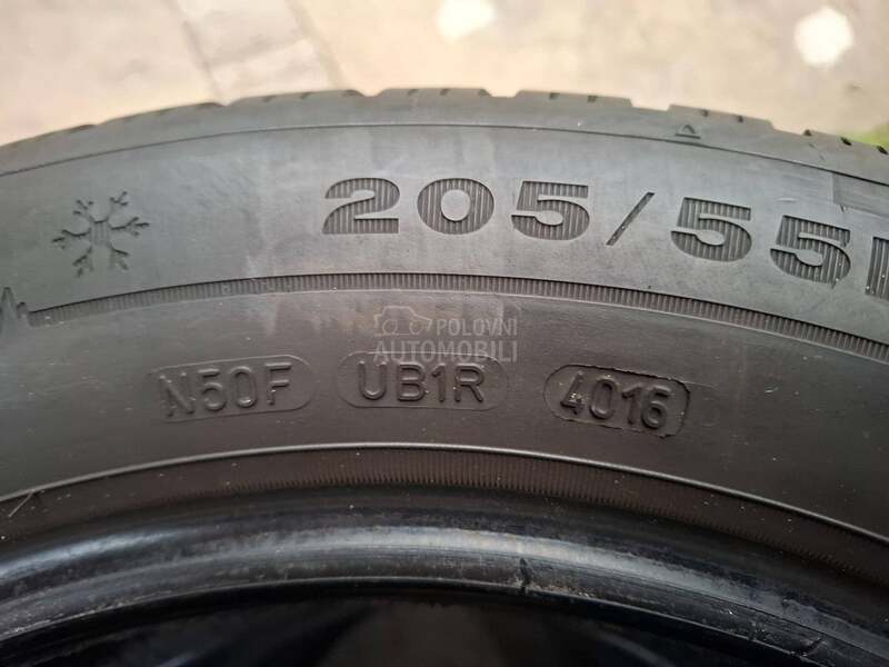 Dunlop 205/55 R16 Zimska