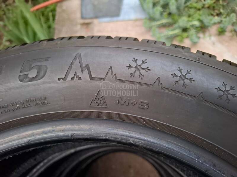 Dunlop 205/55 R16 Zimska