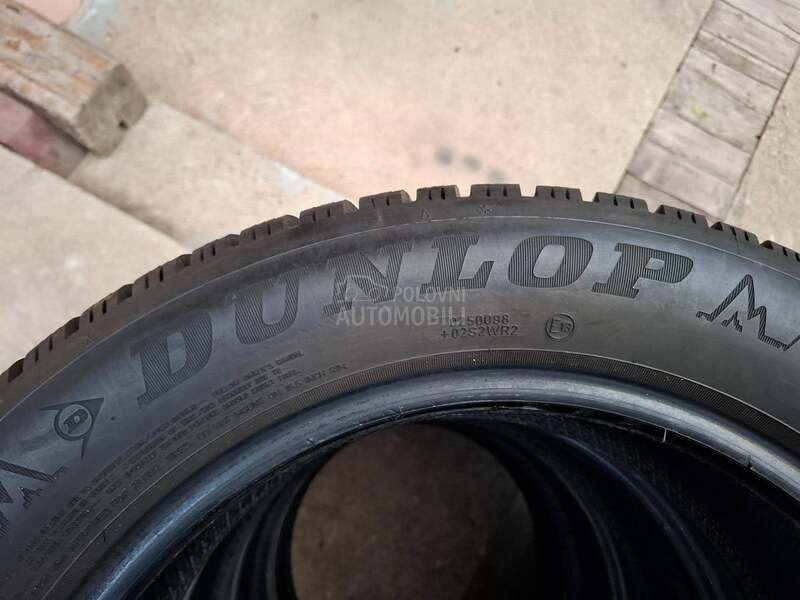 Dunlop 205/55 R16 Zimska