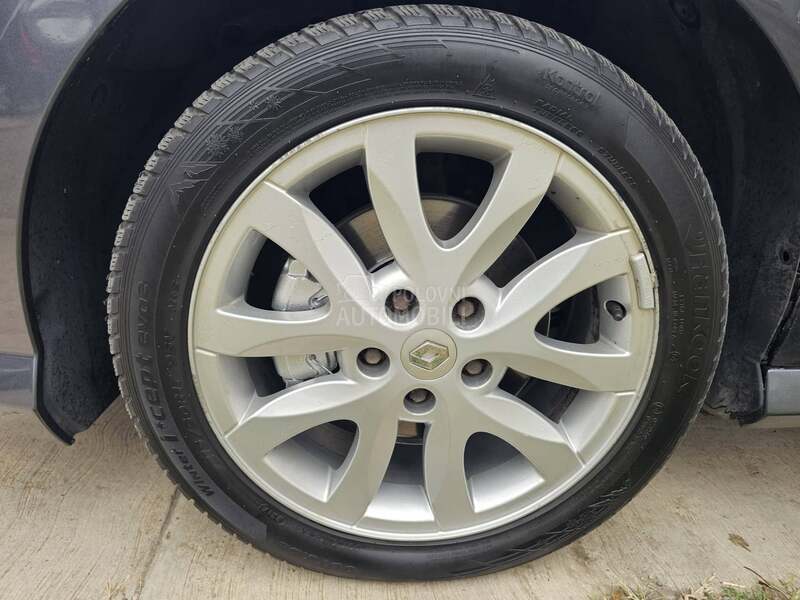 Renault Laguna 