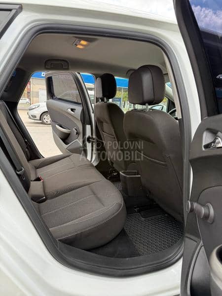 Opel Astra J 1.7  cdti