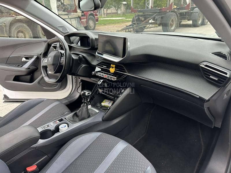 Peugeot 2008 1.5HDI  3D 8mmlanac