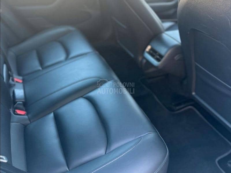 Tesla Model 3 STANDAR RANGE PLUS