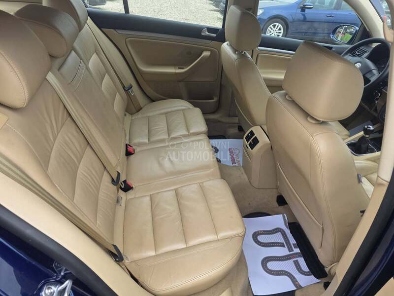 Volkswagen Golf 5 1.4 FSI